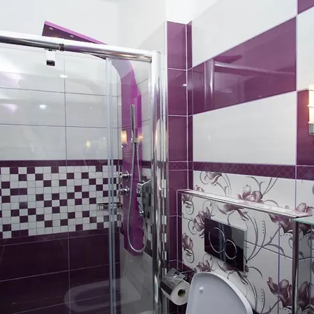 Colours - Your 7 Colour Experience In Centre Of Apartman