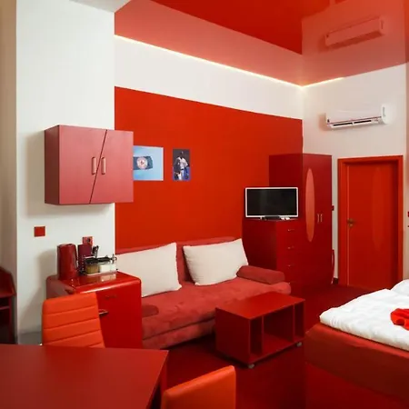 Colours - Your 7 Colour Experience In Centre Of * Prága