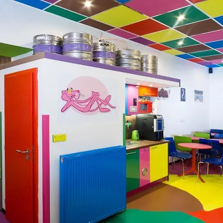 Lägenhet Colours - Your 7 Colour Experience In Centre Of