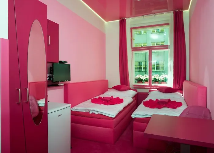 Colours - Your 7 Colour Experience In Centre Of Praga