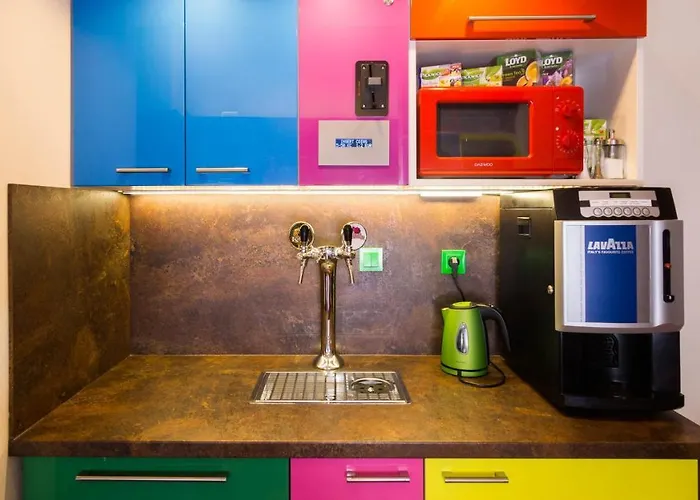 Colours - Your 7 Colour Experience In Centre Of *